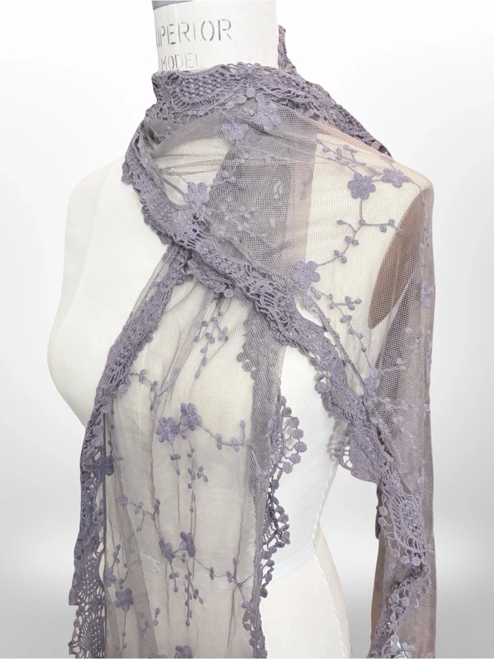 American Rag Cie 1984 Dusty Lavender Floral Embroidered Lace Shawl Wrap Scarf